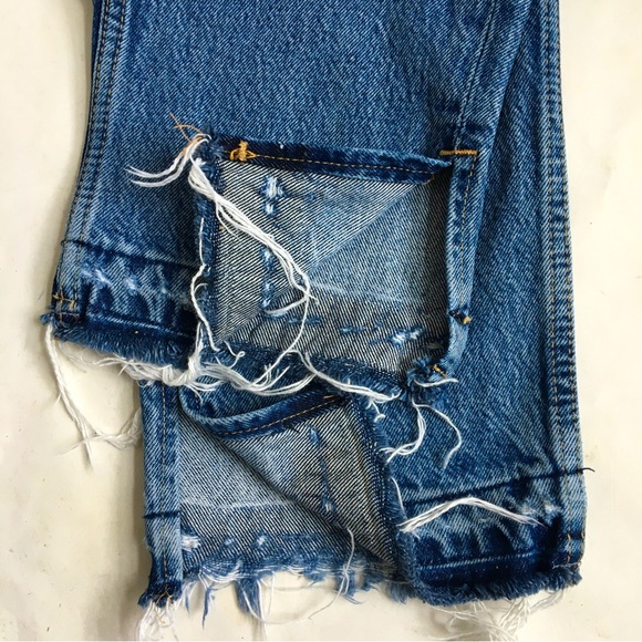 We The Free People Rita Crop Destroyed Ripped High Rise Raw Split Hem Jeans 27 - Picture 9 of 17